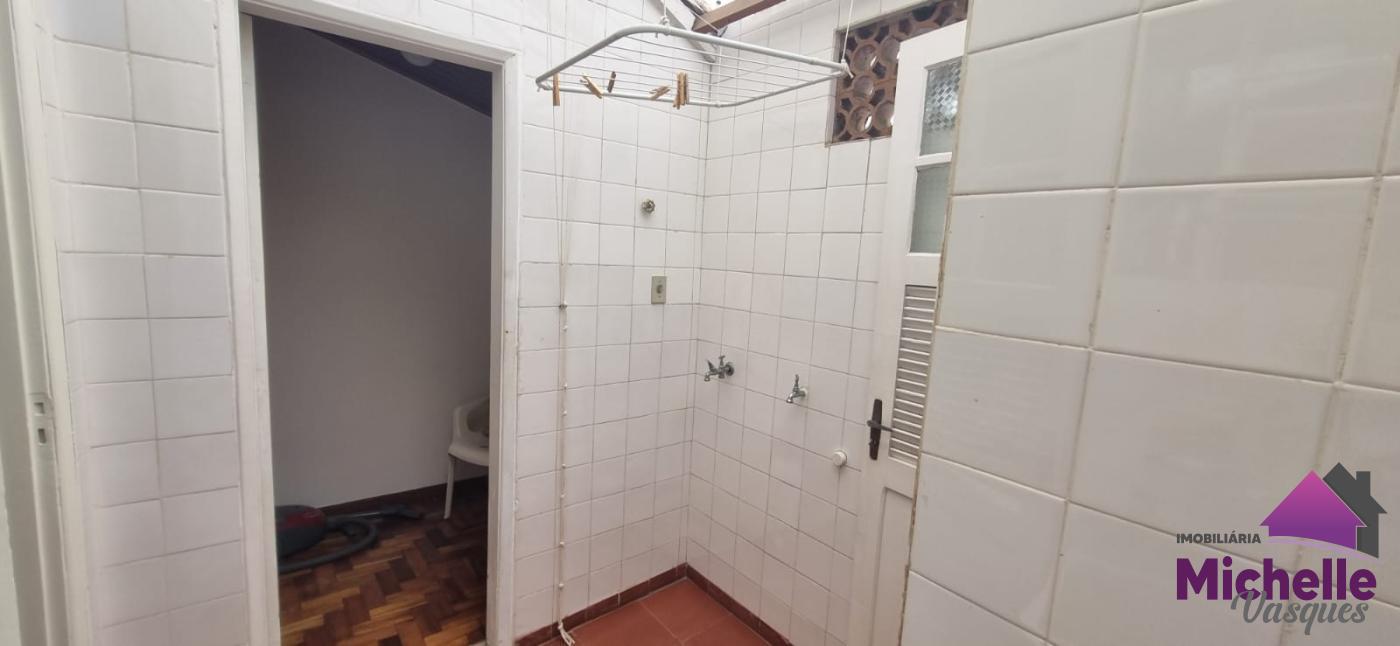 Casa à venda com 2 quartos, 120m² - Foto 21