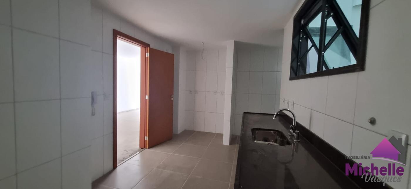 Apartamento à venda com 3 quartos - Foto 12