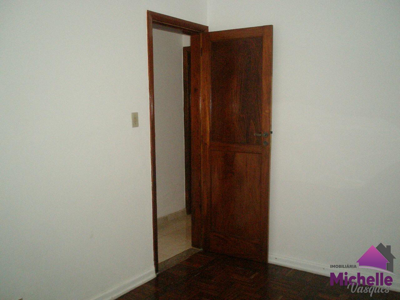 Casa para alugar com 3 quartos, 314m² - Foto 12