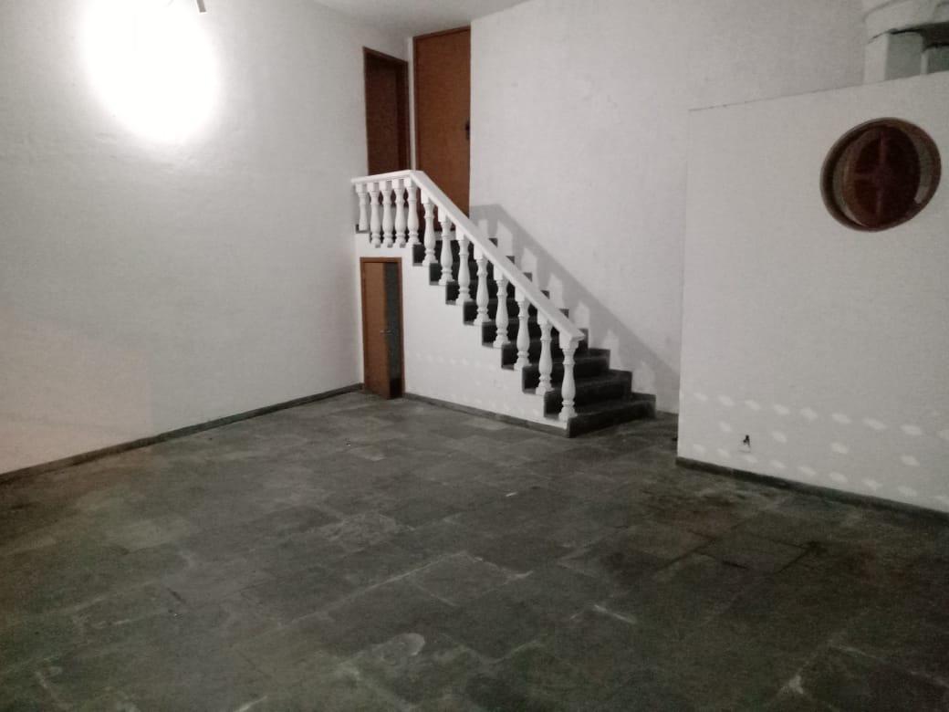 Casa à venda com 2 quartos, 363m² - Foto 13