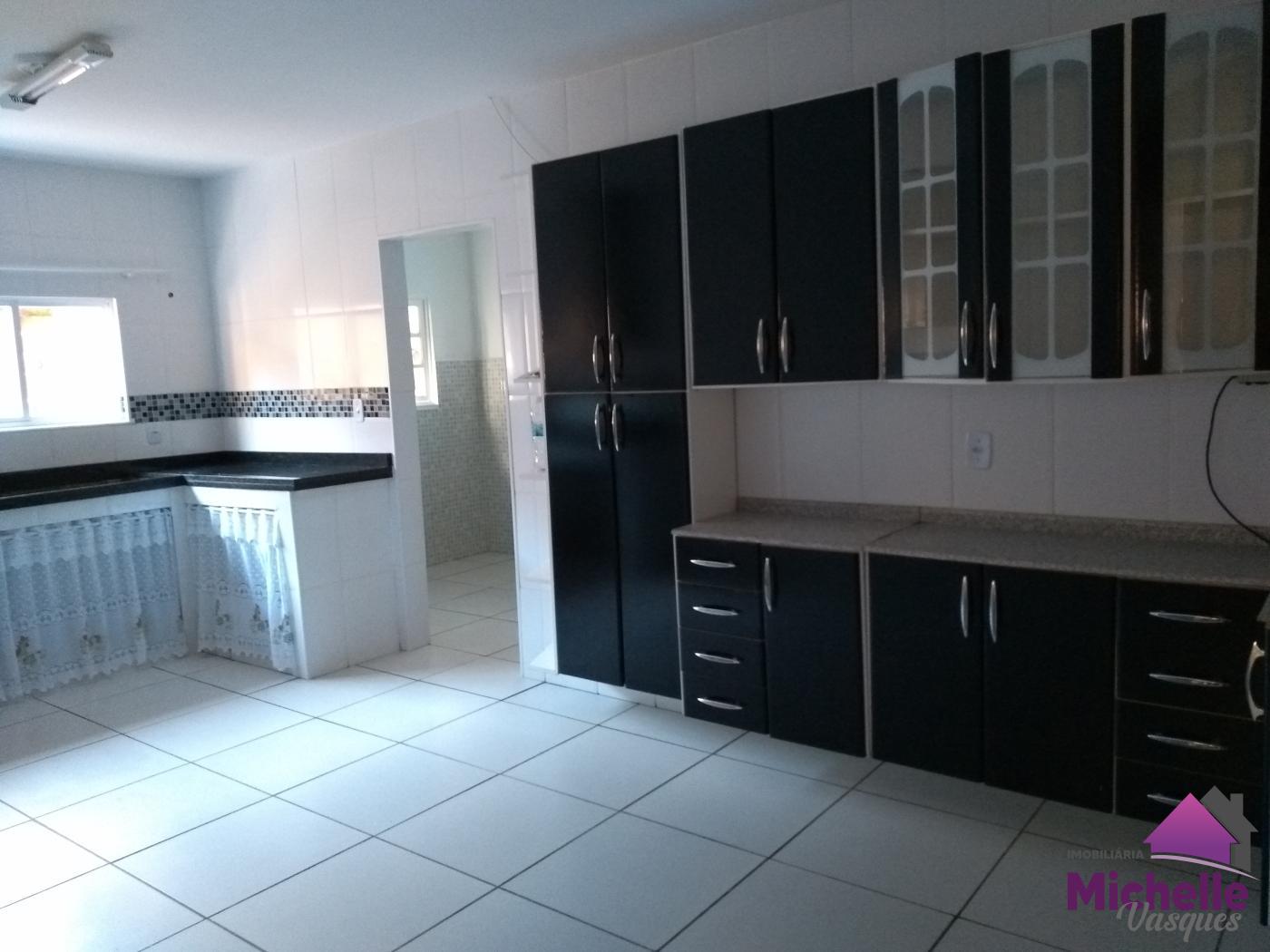 Casa à venda com 2 quartos, 700m² - Foto 17