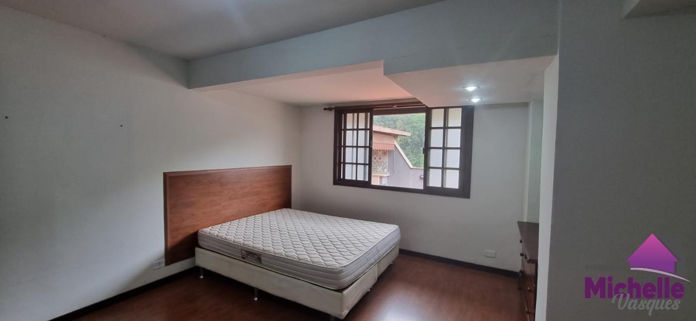 Casa à venda com 3 quartos, 450m² - Foto 28